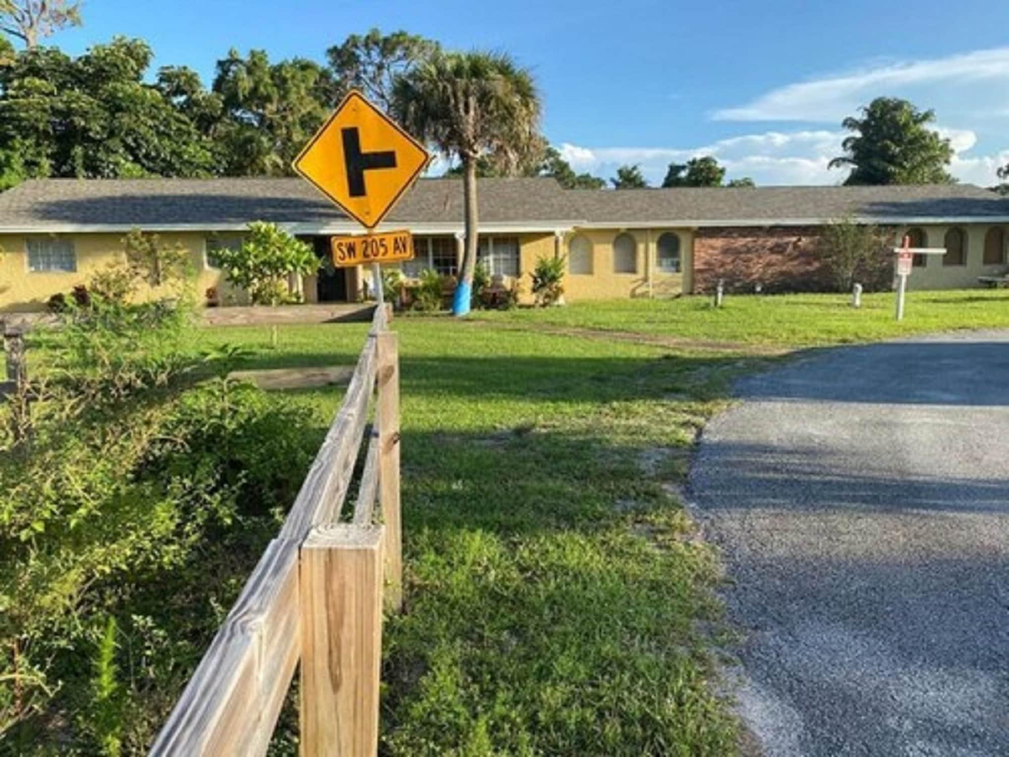 Oyo Family Ranch At Melbourne Fl Hotel Buitenkant foto
