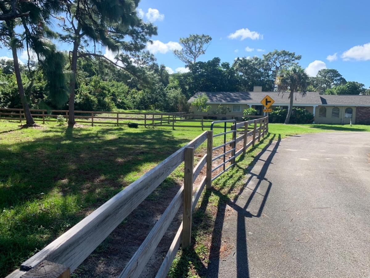Oyo Family Ranch At Melbourne Fl Hotel Buitenkant foto